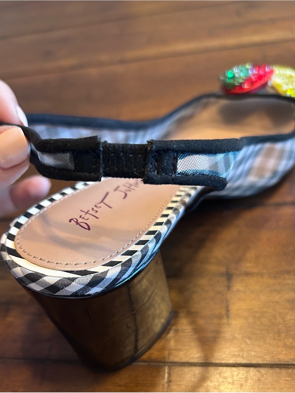 Betsey Johnson LANEY sling back pumps Size 10 Embellished Fruit Detail - Picture 8 of 10